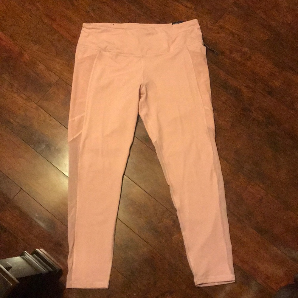 Victoria’s Secret Capri tights